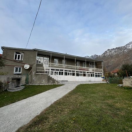Polaris Kazbegi Hotel Екстериор снимка
