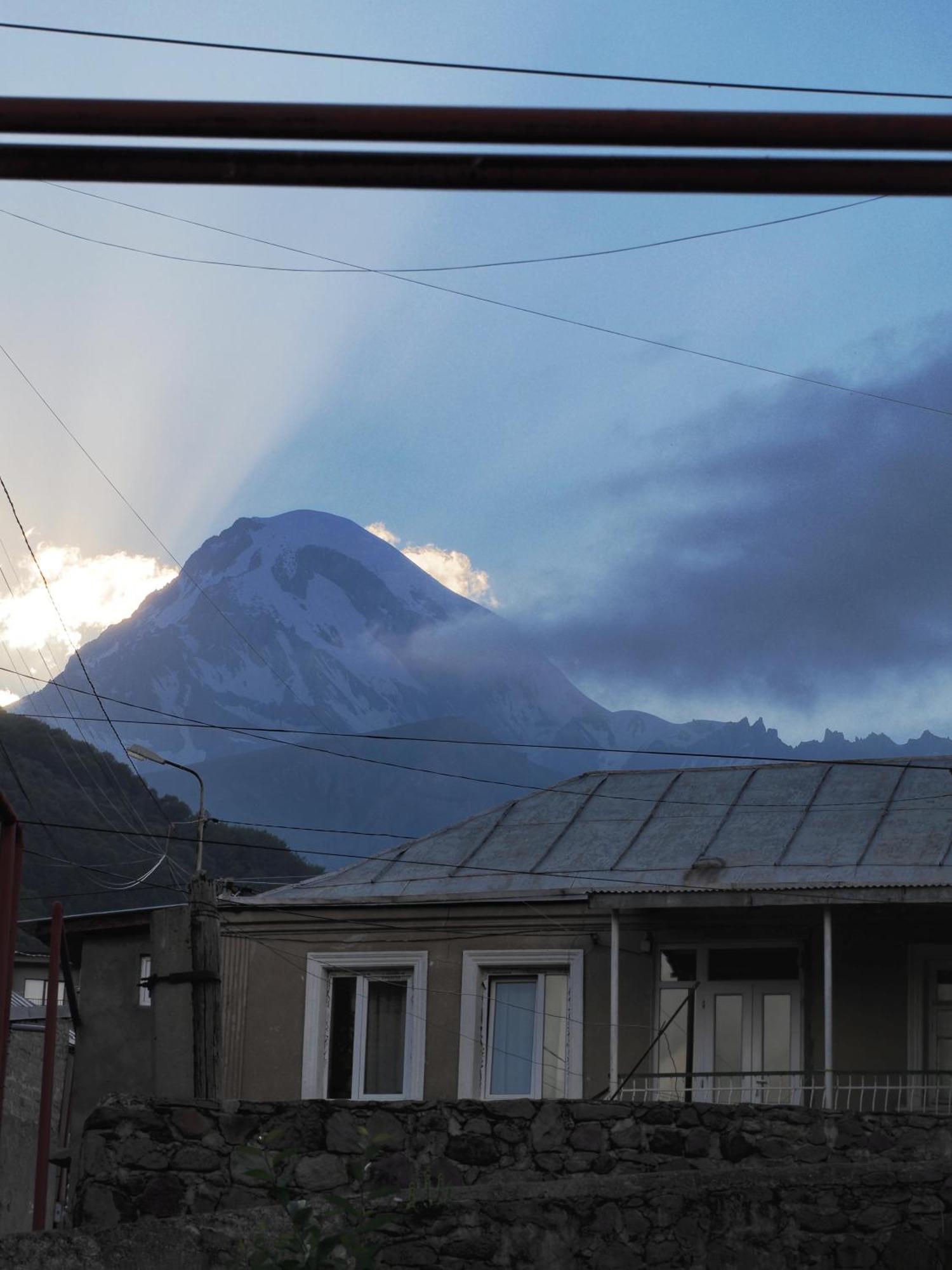 Polaris Kazbegi Hotel Екстериор снимка