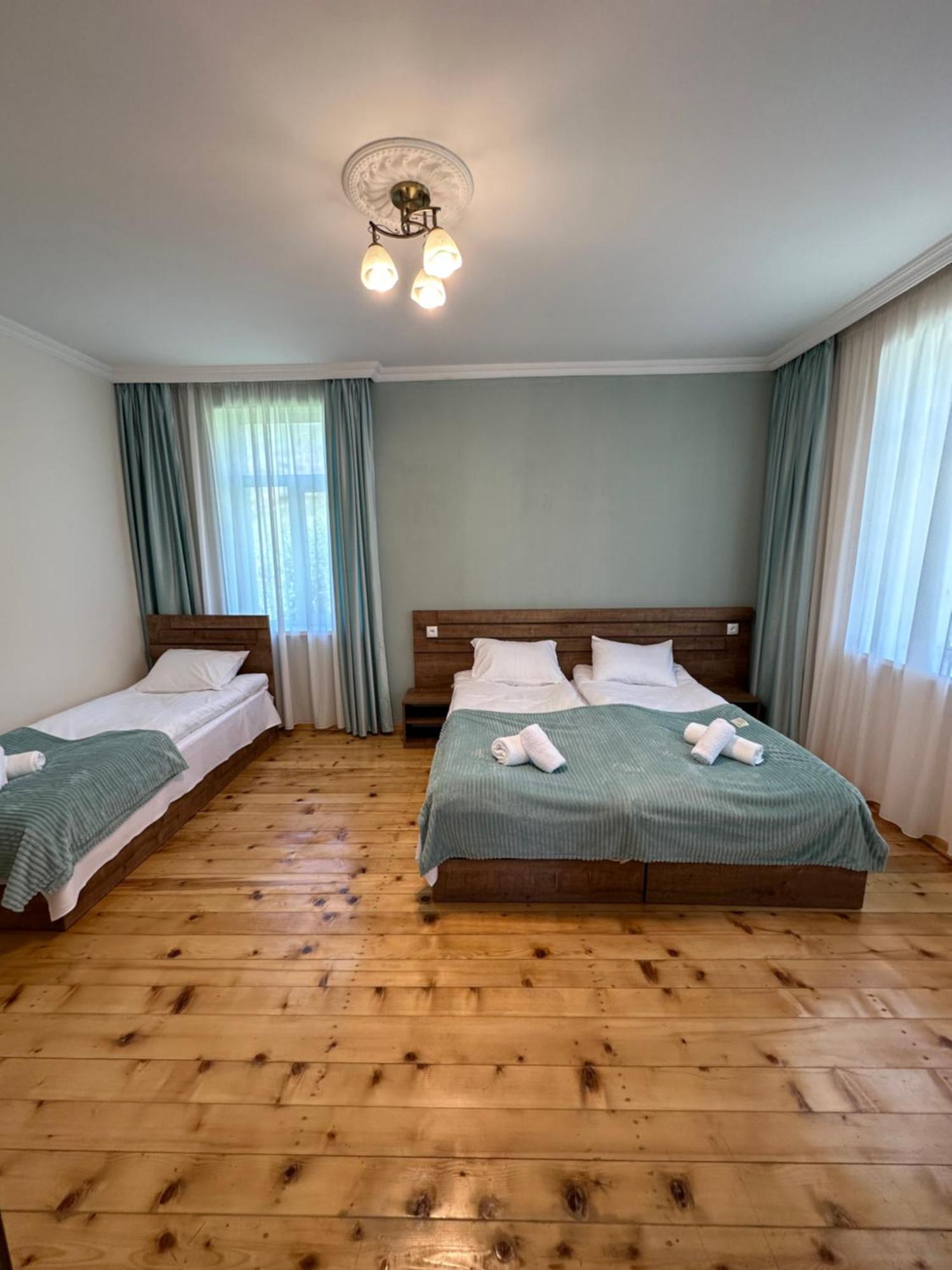 Polaris Kazbegi Hotel Екстериор снимка