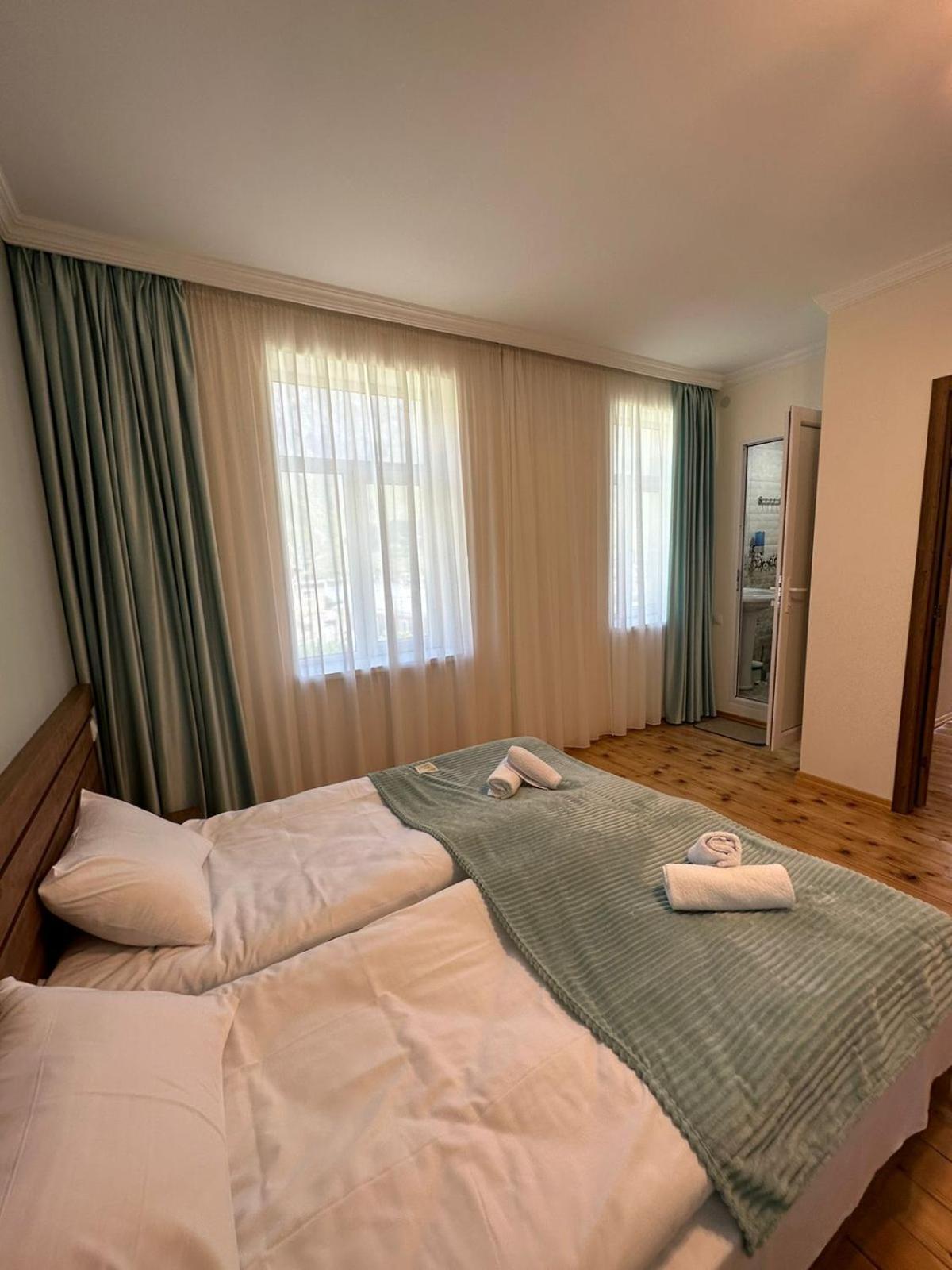 Polaris Kazbegi Hotel Екстериор снимка
