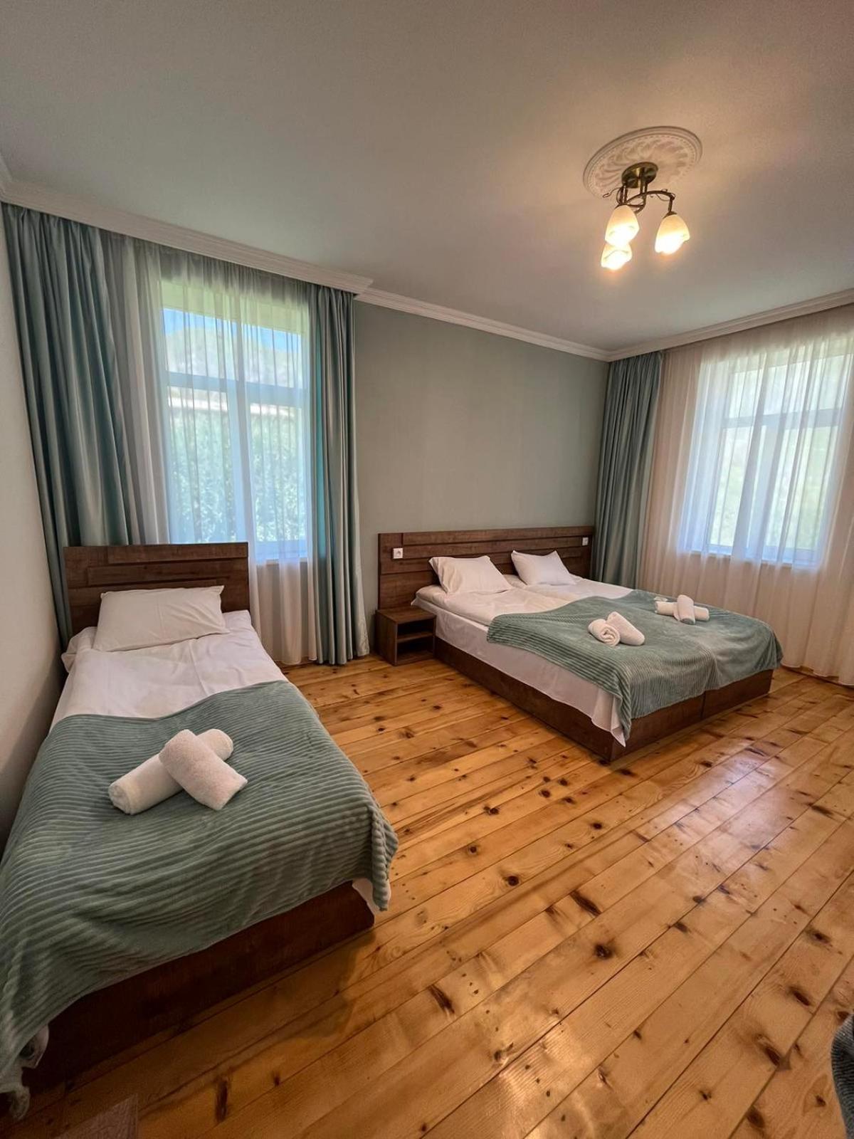 Polaris Kazbegi Hotel Екстериор снимка